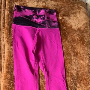 Size 2 wunder under lululemon leggings